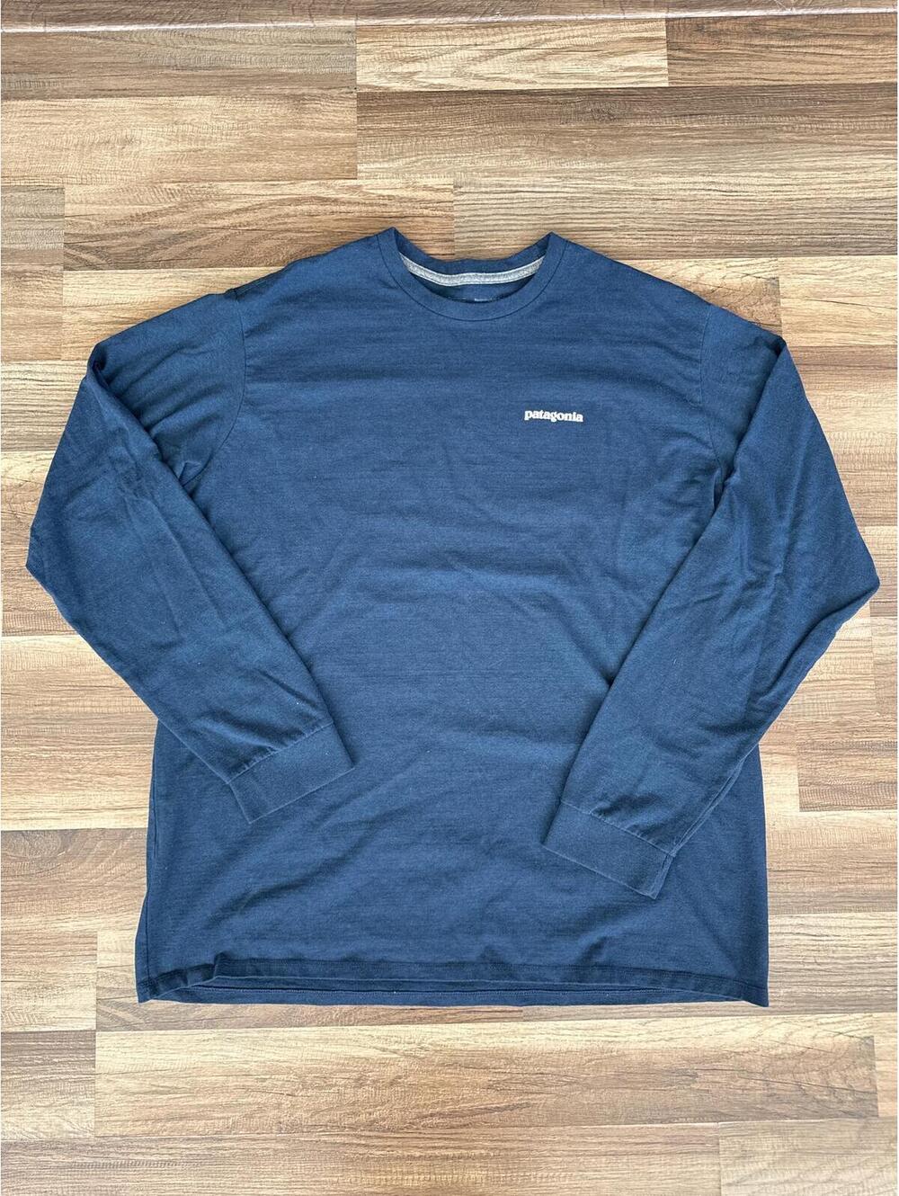 Patagonia Responsibili-Tee Long Sleeve Shirt XL Navy Logo Tee
